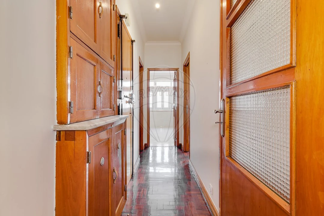 Apartamento T5 para Venda em Arroios Foto 23