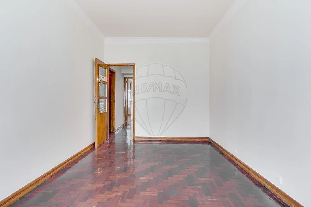 Apartamento T5 para Venda em Arroios Foto 14