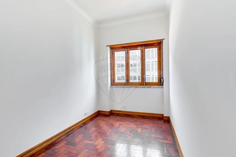 Apartamento T5 para Venda em Arroios Foto 30