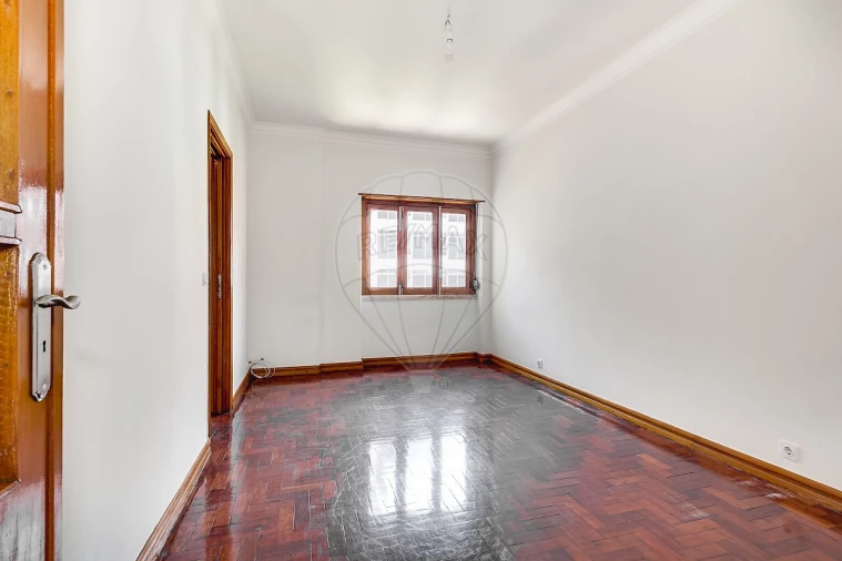 Apartamento T5 para Venda em Arroios Foto 25