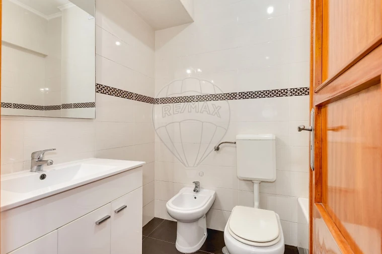 Apartamento T5 para Venda em Arroios Foto 15