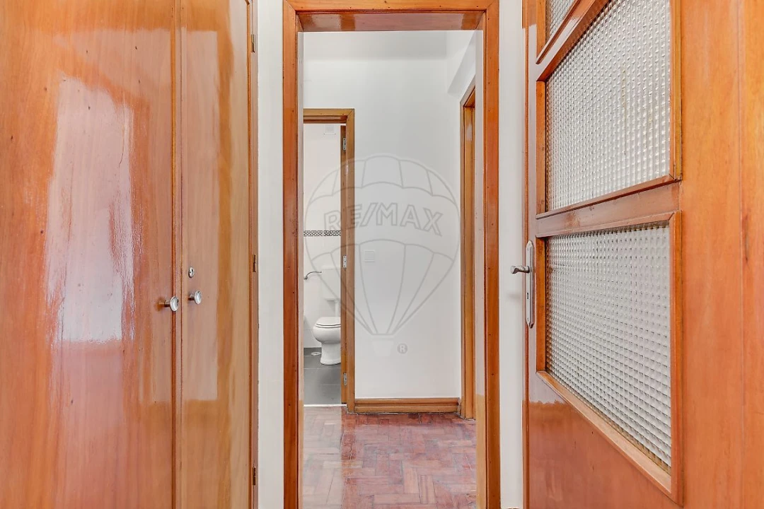 Apartamento T5 para Venda em Arroios Foto 13
