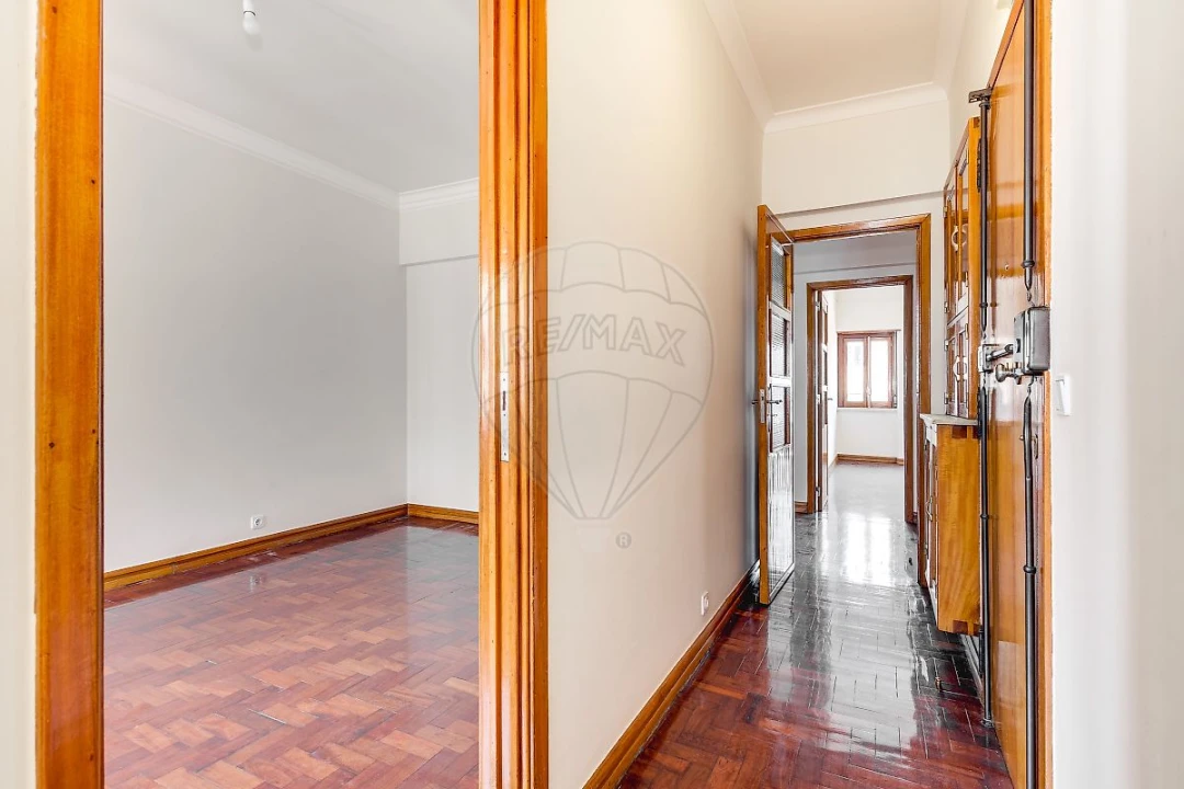Apartamento T5 para Venda em Arroios Foto 26