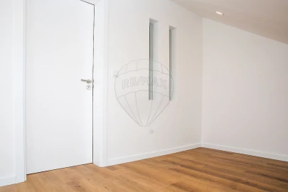 Apartamento T3 para Venda em Loures