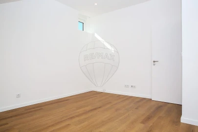 Apartamento T3 para Venda em Loures