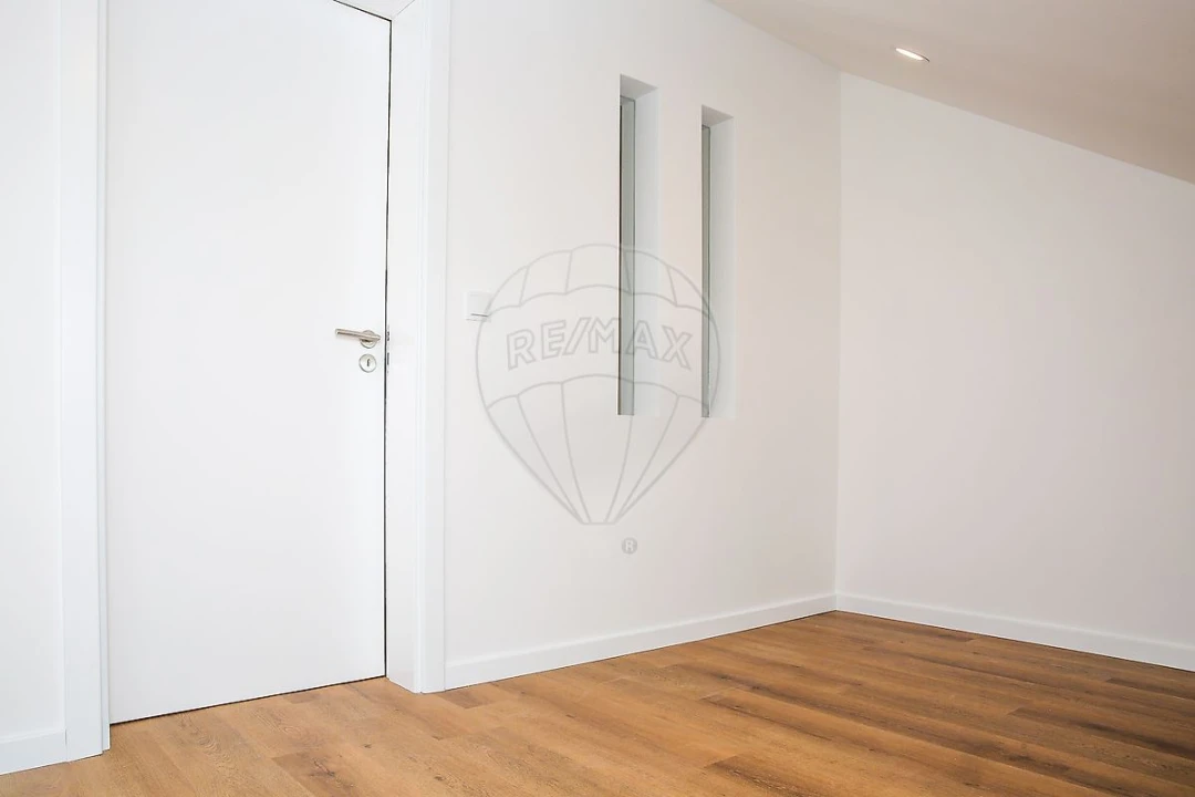 Apartamento T3 para Venda em Loures Foto 28