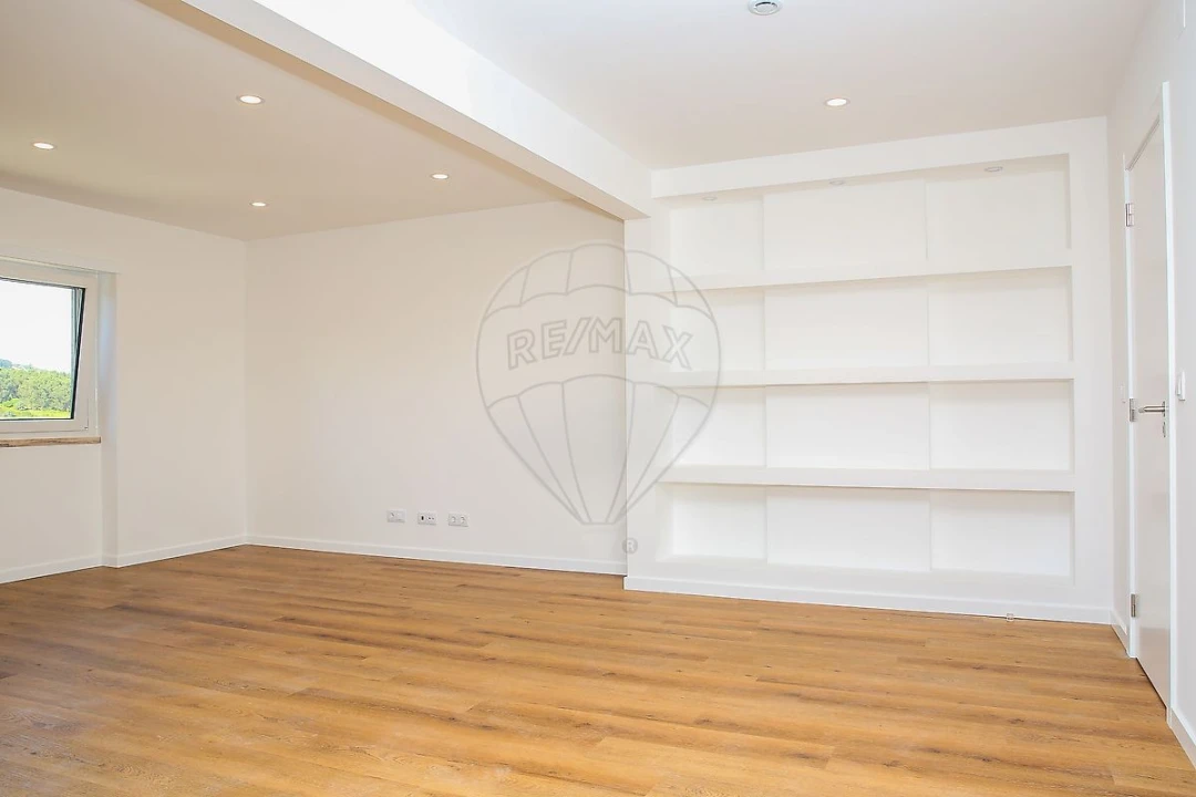 Apartamento T3 para Venda em Loures Foto 14
