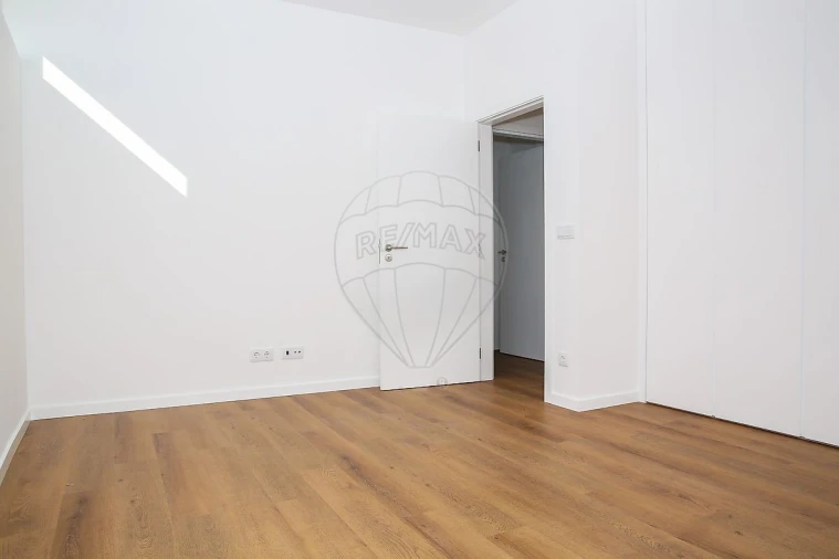 Apartamento T3 para Venda em Loures Foto 24