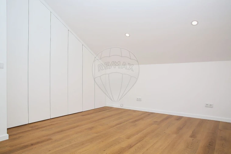 Apartamento T3 para Venda em Loures Foto 26