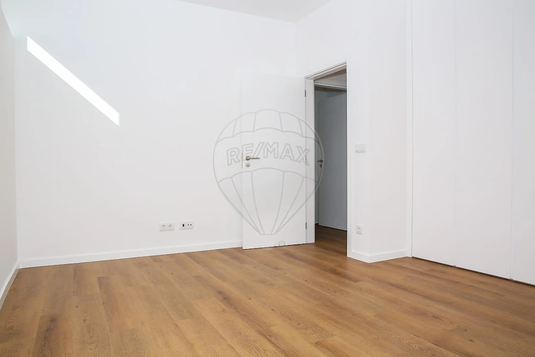 Apartamento T3 para Venda em Loures Foto 24