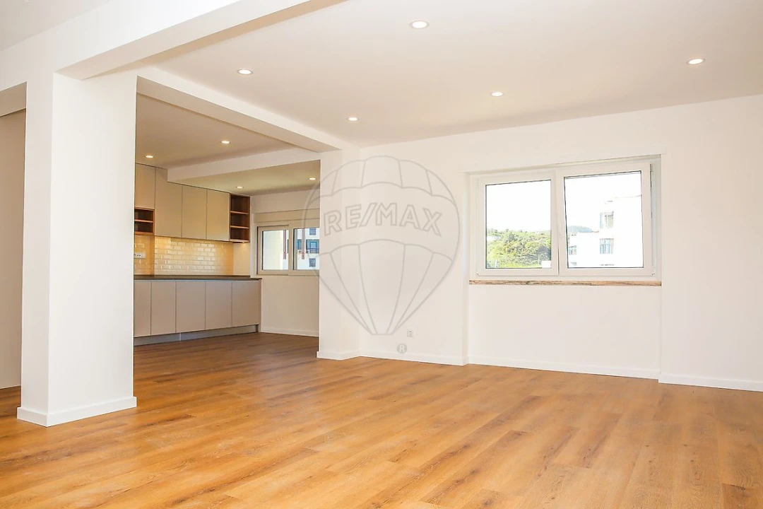 Apartamento T3 para Venda em Loures Foto 10
