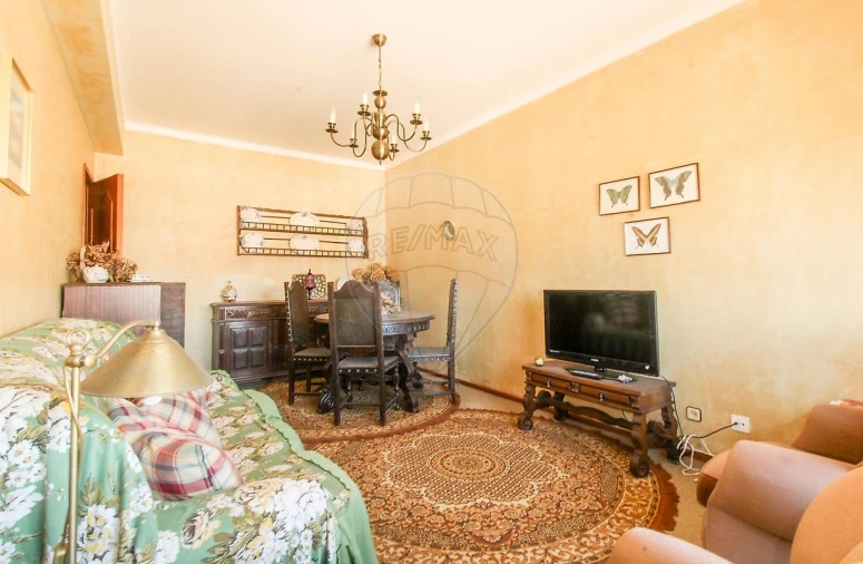 Apartamento T1 para Venda em Buarcos Foto 4