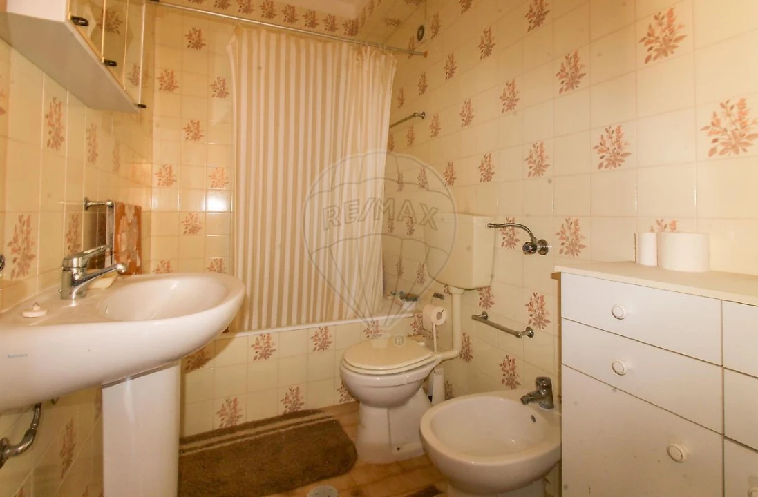 Apartamento T1 para Venda em Buarcos Foto 11