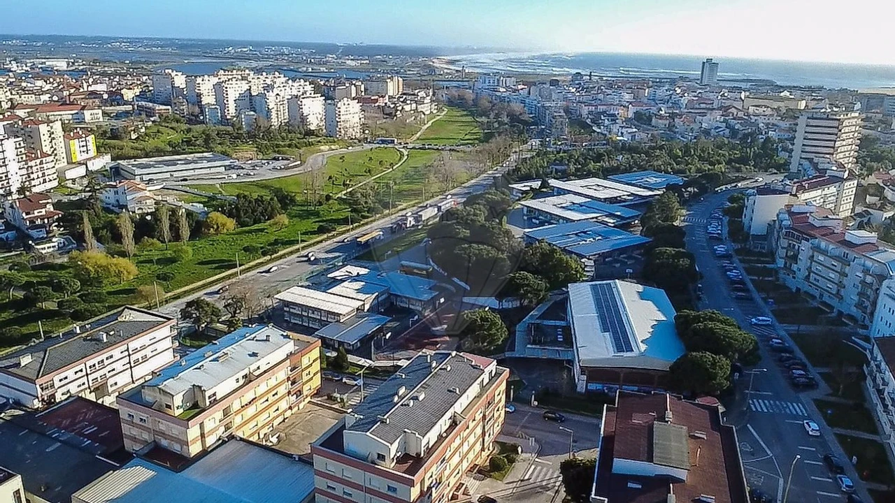 Apartamento T1 para Venda em Buarcos Foto 6