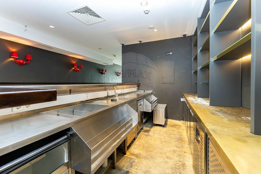 Loja para Venda em Matosinhos e Leça da Palmeira Foto 11