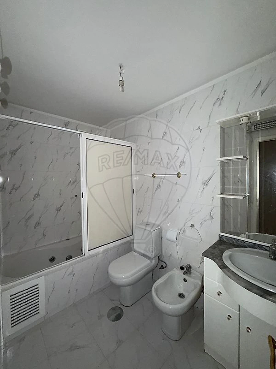 Apartamento T3 para Arrendamento em Matosinhos e Leça da Palmeira Foto 2