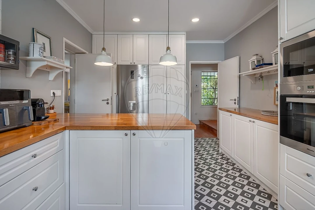 Moradia T6 para Venda em Matosinhos e Leça da Palmeira Foto 1