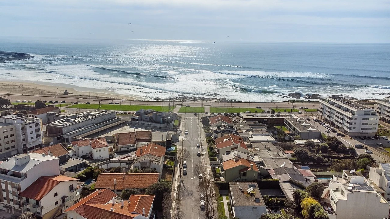 Moradia T6 para Venda em Matosinhos e Leça da Palmeira Foto 50
