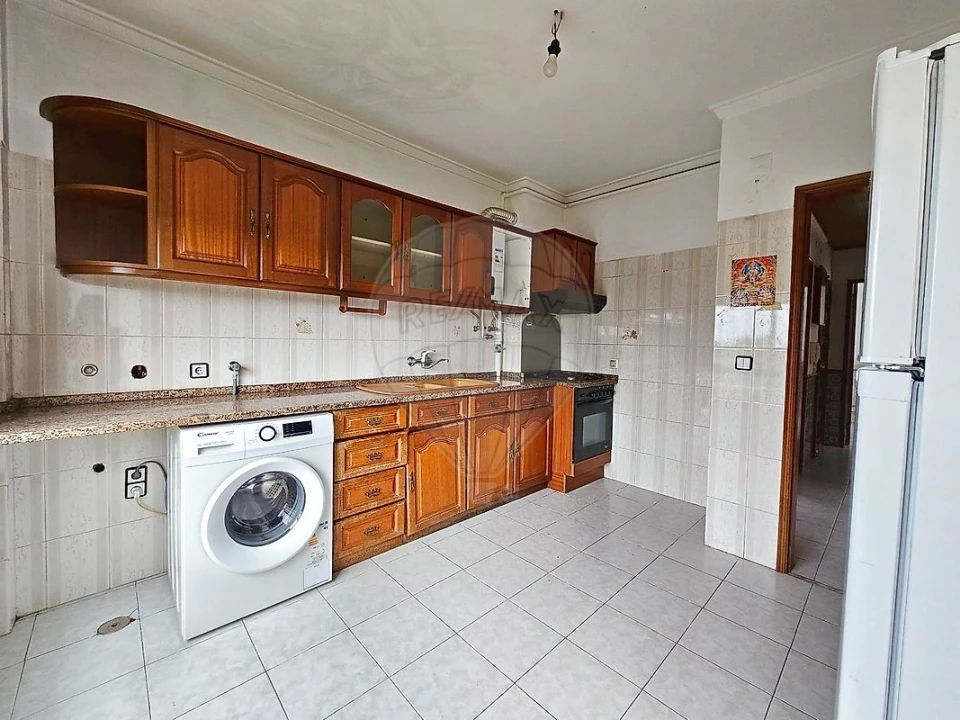 Apartamento T2 para Venda em Seixal, Arrentela e Aldeia de Paio Pires Foto 9