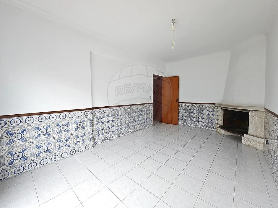 Apartamento T2 para Venda em Seixal, Arrentela e Aldeia de Paio Pires Foto 5