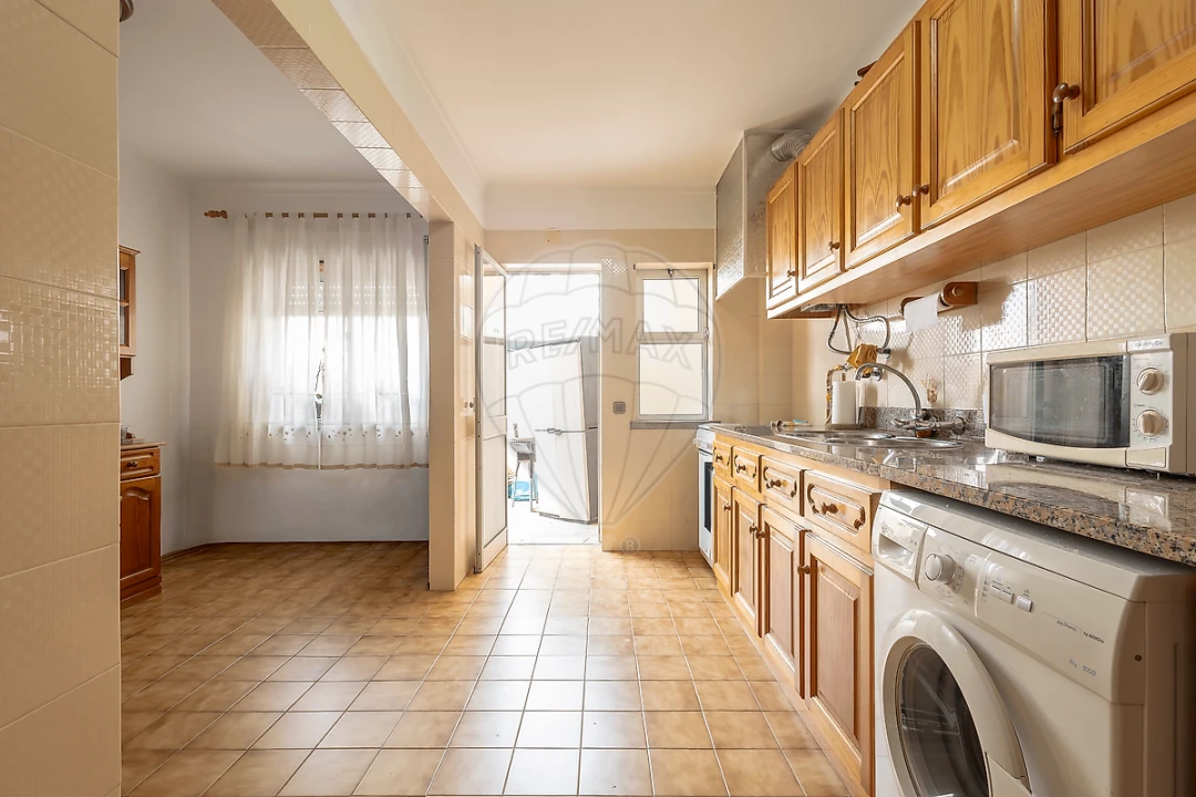 Apartamento T3 para Venda em Cadaval e Pêro Moniz Foto 5