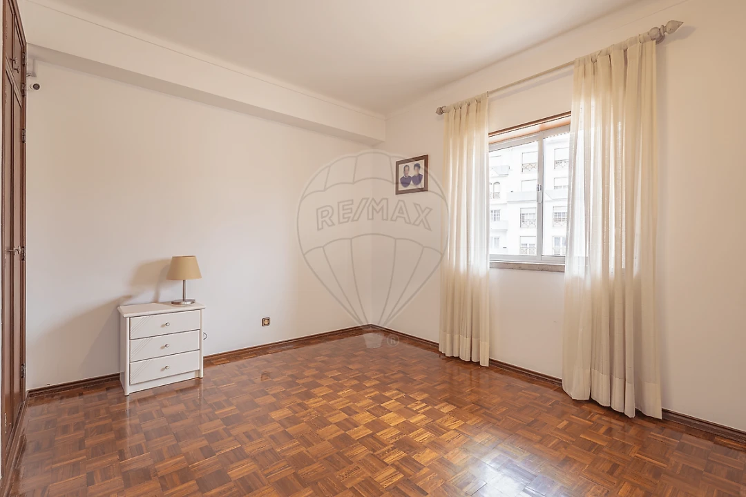 Apartamento T3 para Venda em Cadaval e Pêro Moniz Foto 18