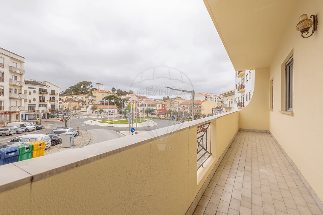 Apartamento T3 para Venda em Cadaval e Pêro Moniz Foto 3