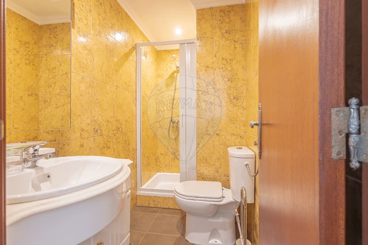 Apartamento T3 para Venda em Cadaval e Pêro Moniz Foto 22