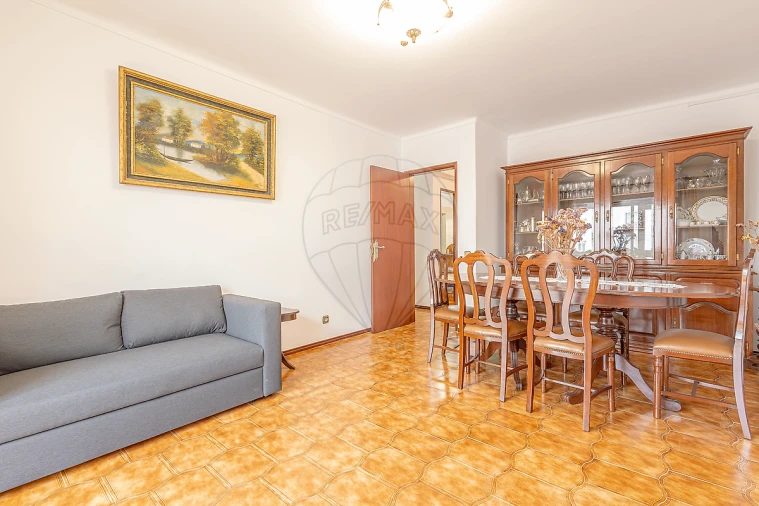 Apartamento T3 para Venda em Cadaval e Pêro Moniz Foto 24