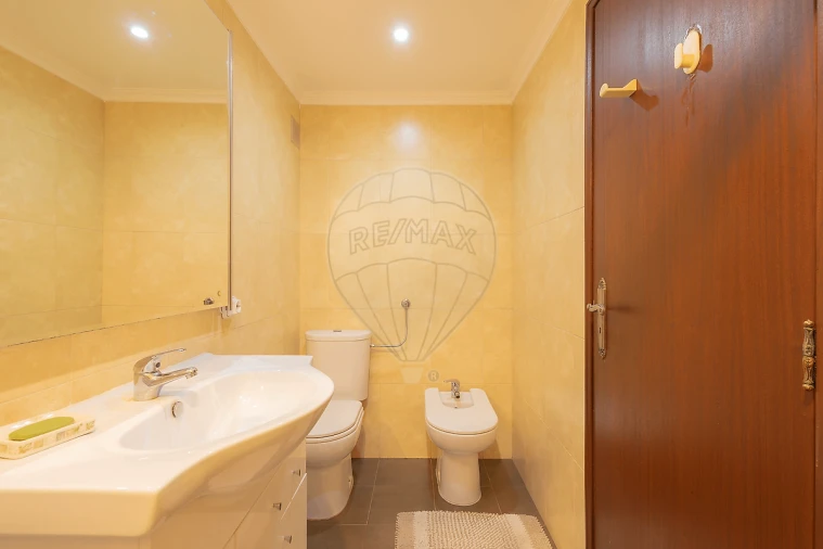 Apartamento T3 para Venda em Cadaval e Pêro Moniz Foto 14