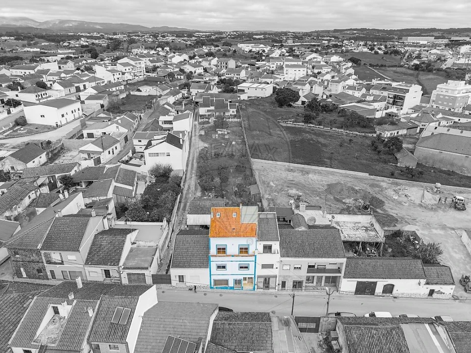 Apartamento T5 para Venda em Aveiras de Cima Foto 2