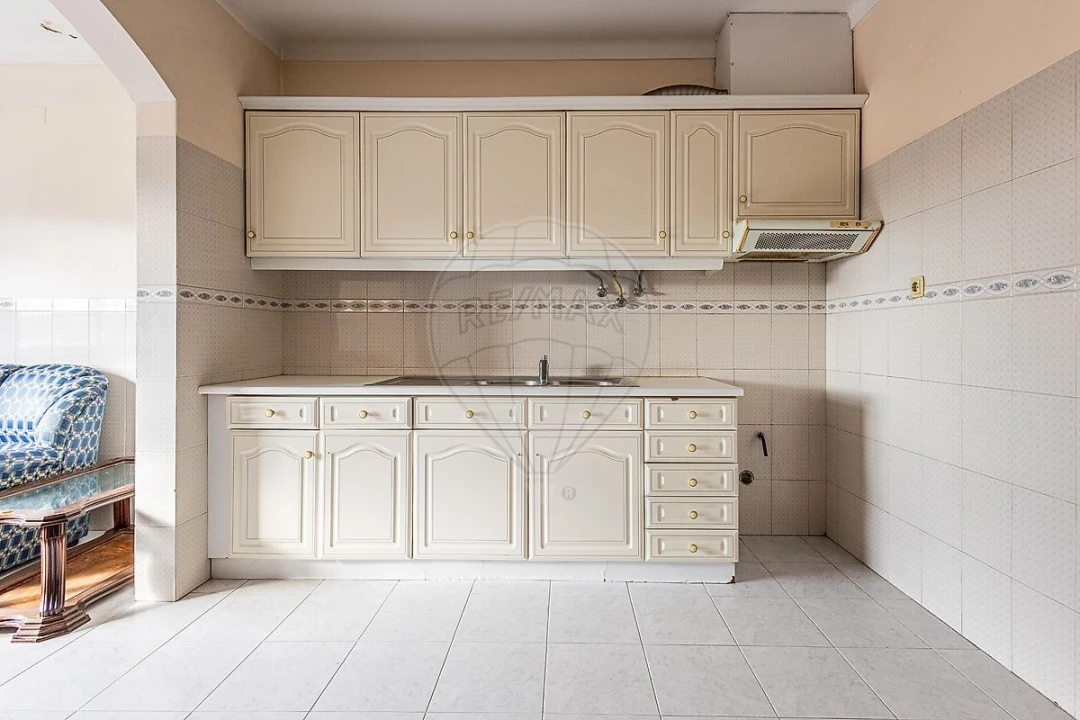 Apartamento T5 para Venda em Aveiras de Cima Foto 12