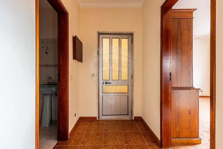 Apartamento T5 para Venda em Aveiras de Cima Foto 9