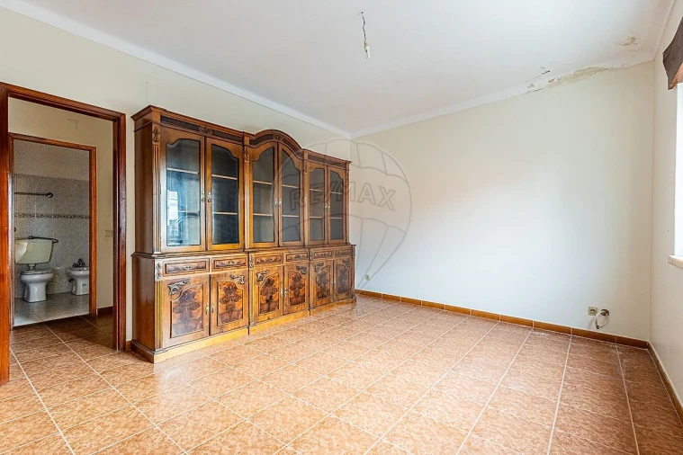 Apartamento T5 para Venda em Aveiras de Cima Foto 18