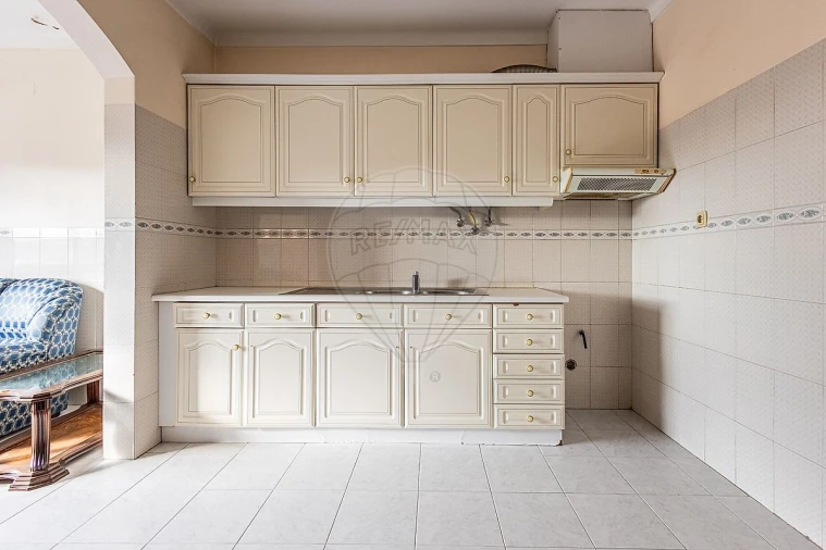 Apartamento T5 para Venda em Aveiras de Cima Foto 12