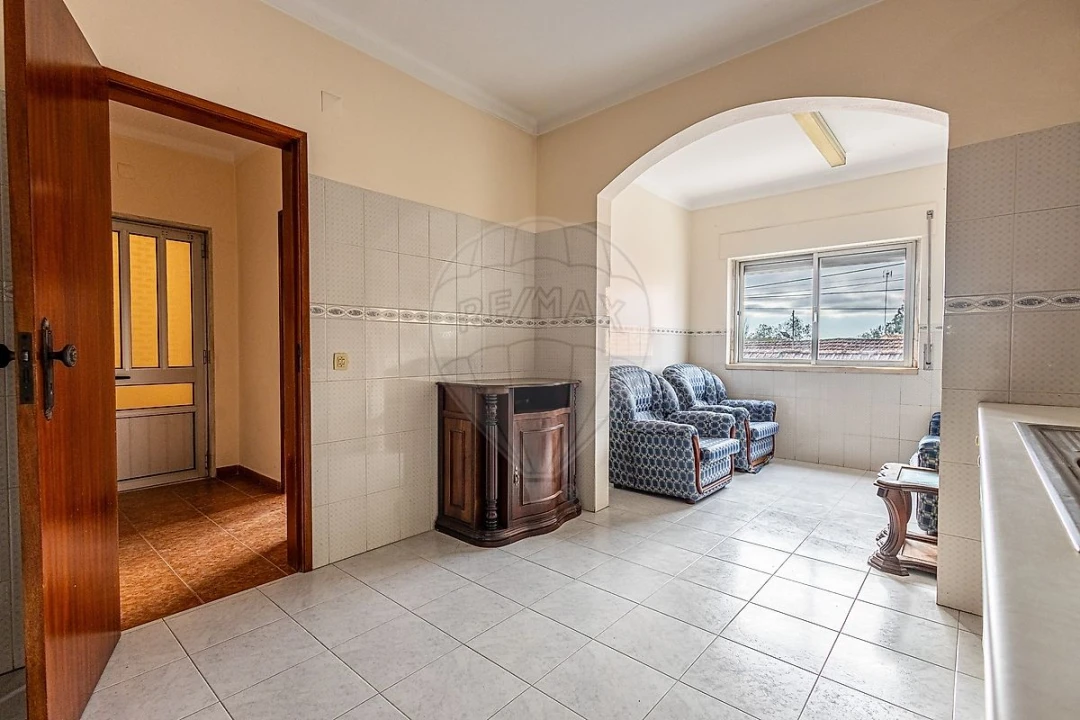 Apartamento T5 para Venda em Aveiras de Cima Foto 10