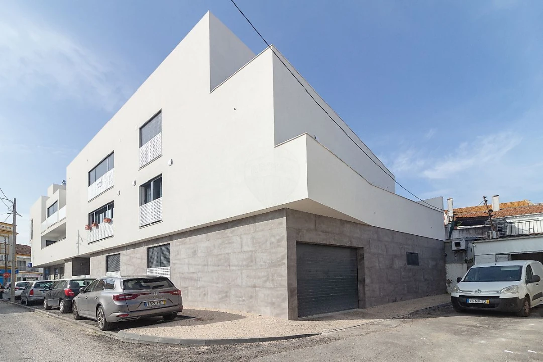 Apartamento T2 para Arrendamento em Samora Correia Foto 2