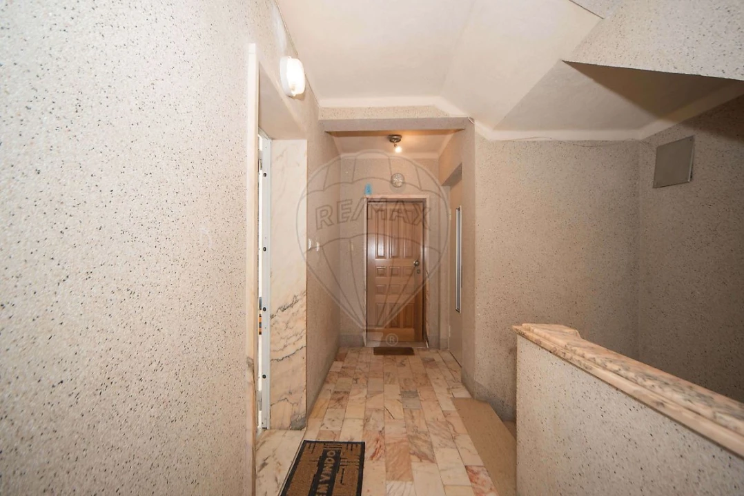 Apartamento T2 para Arrendamento em Falagueira-Venda Nova Foto 17