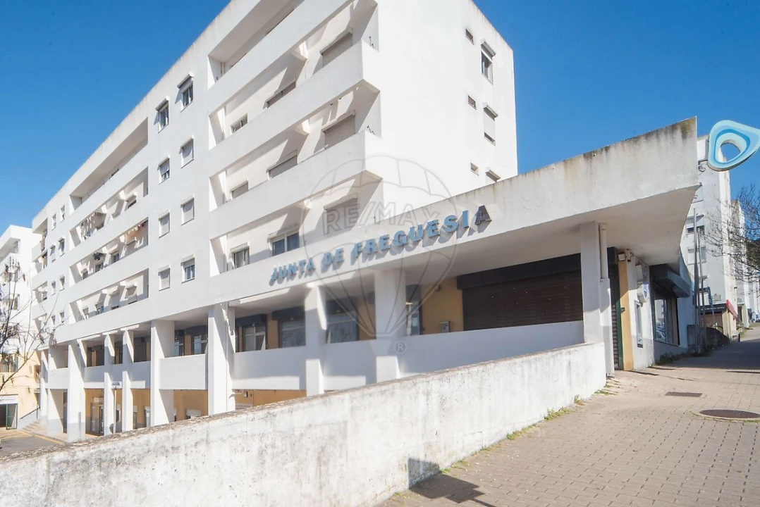 Apartamento T2 para Arrendamento em Falagueira-Venda Nova Foto 7