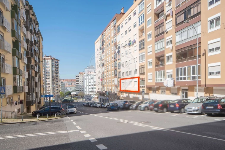 Apartamento T2 para Arrendamento em Falagueira-Venda Nova Foto 14