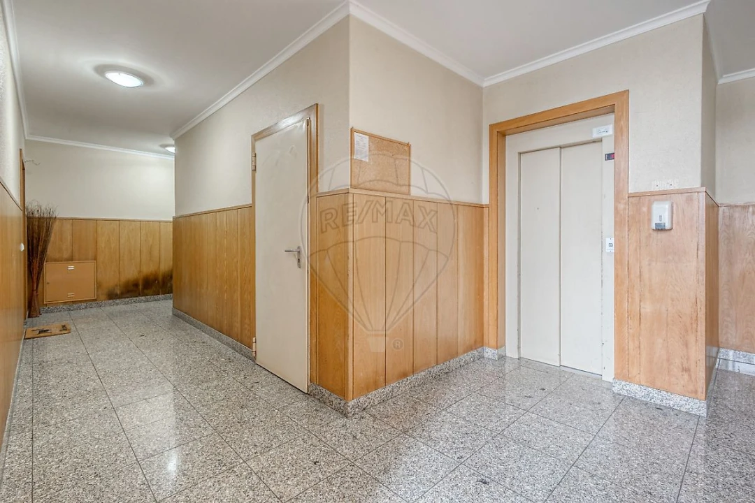 Apartamento T2 para Arrendamento em Canidelo Foto 26