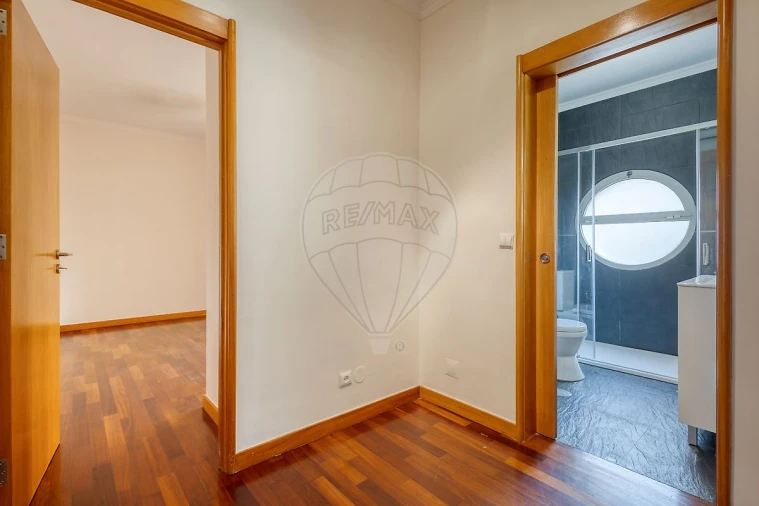 Apartamento T2 para Arrendamento em Canidelo Foto 15