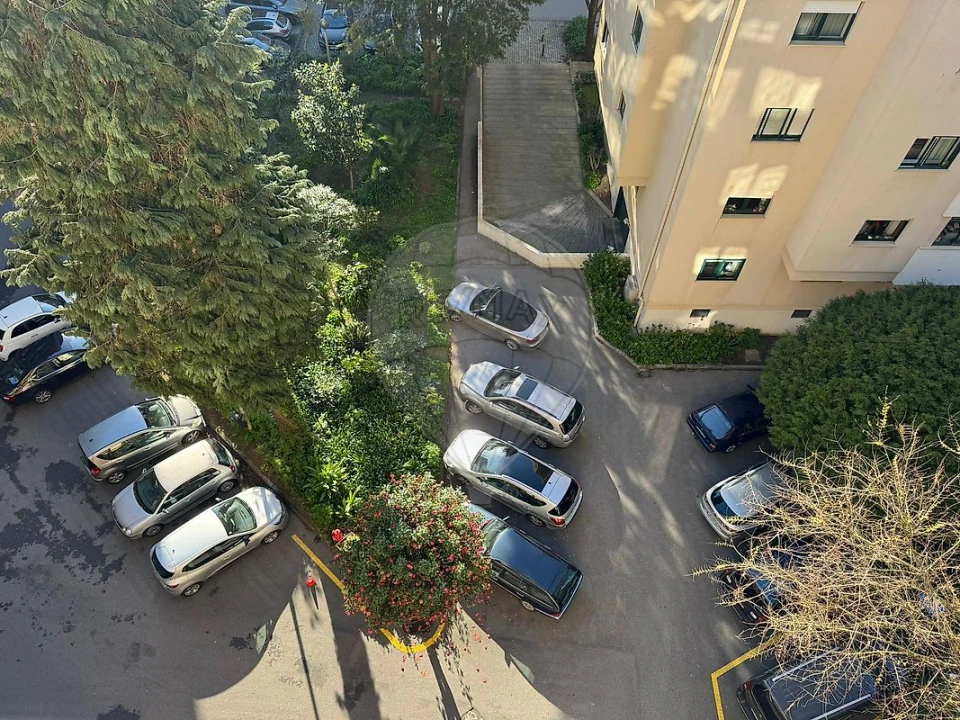 Apartamento T2 para Arrendamento em São Mamede de Infesta e Senhora da Hora Foto 42