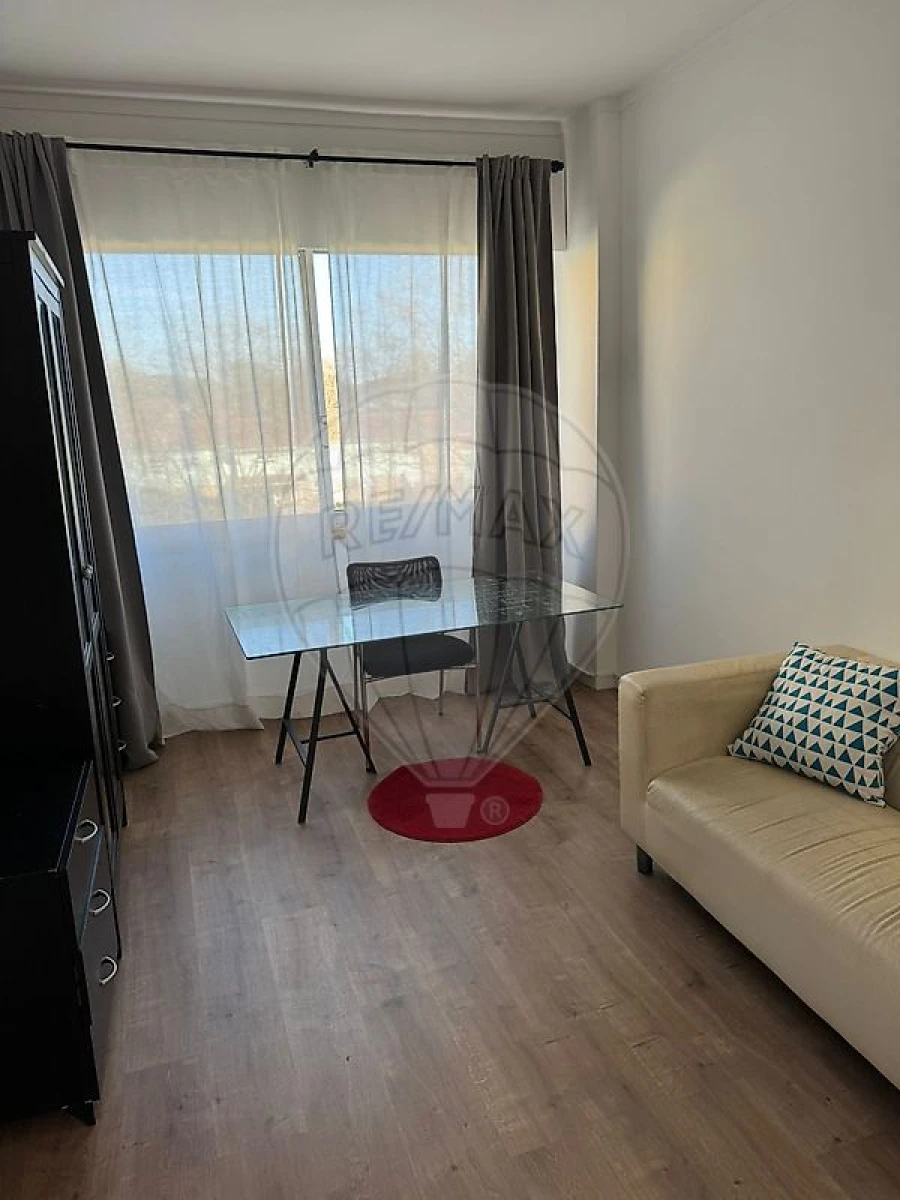 Apartamento T2 para Arrendamento em São Mamede de Infesta e Senhora da Hora Foto 21