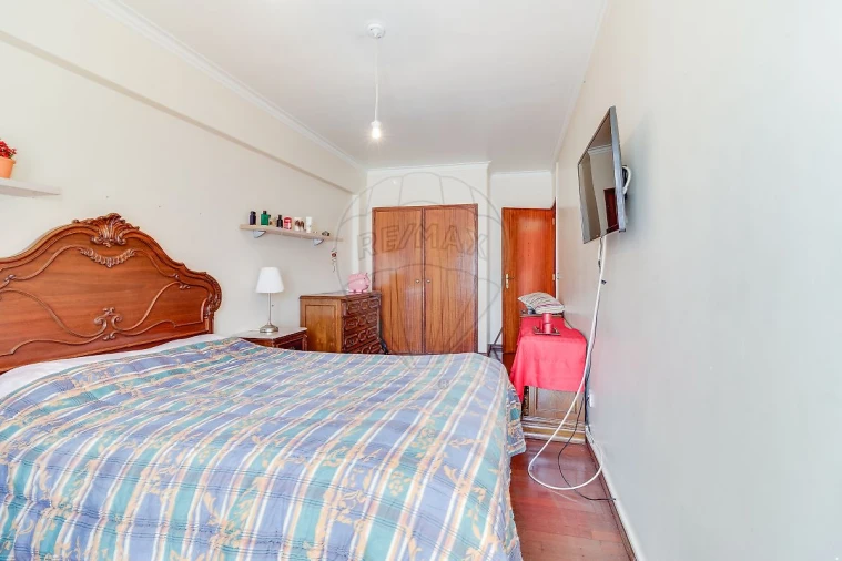 Apartamento T3 para Venda em Algueirão-Mem Martins Foto 12