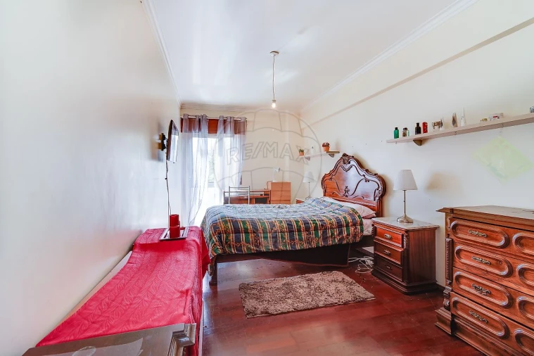 Apartamento T3 para Venda em Algueirão-Mem Martins Foto 10