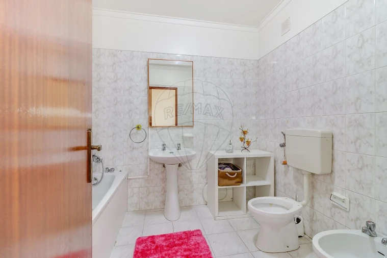 Apartamento T3 para Venda em Algueirão-Mem Martins Foto 7