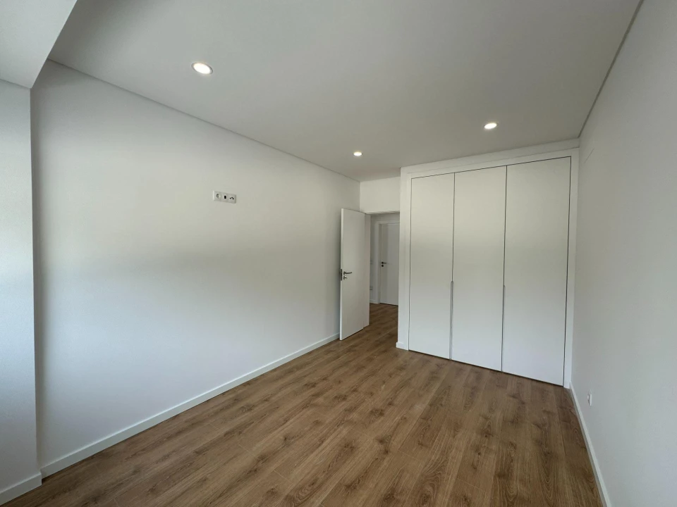 Moradia T4 para Venda em Fernao Ferro Foto 16