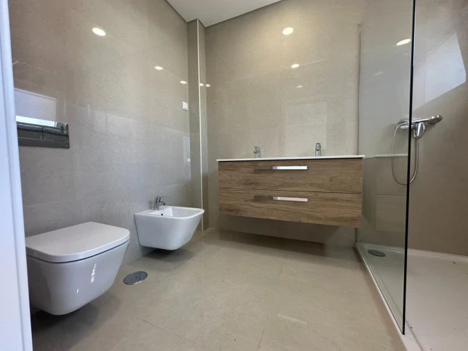 Moradia T4 para Venda em Fernao Ferro Foto 18