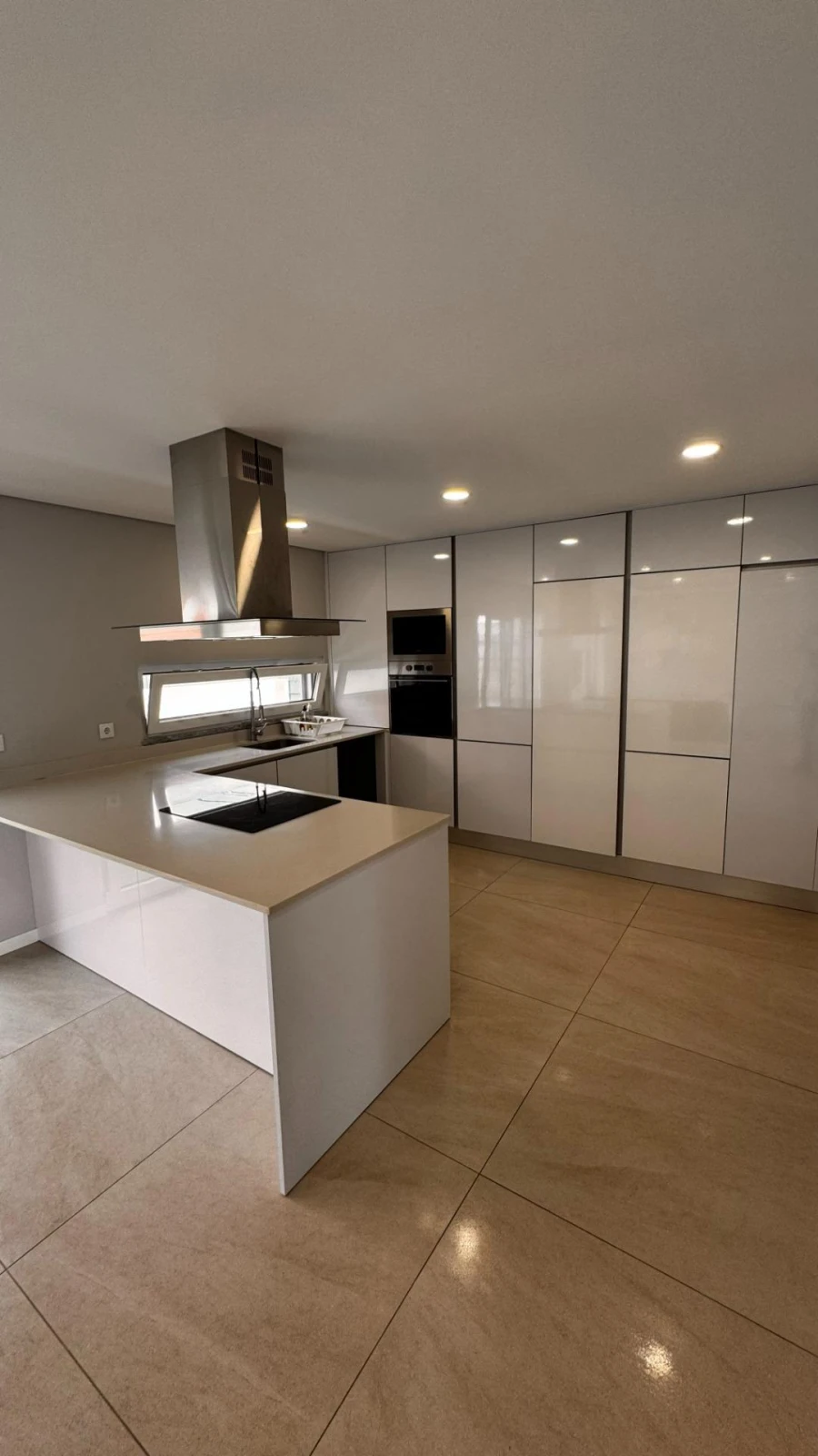 Moradia T4 para Venda em Fernao Ferro Foto 2